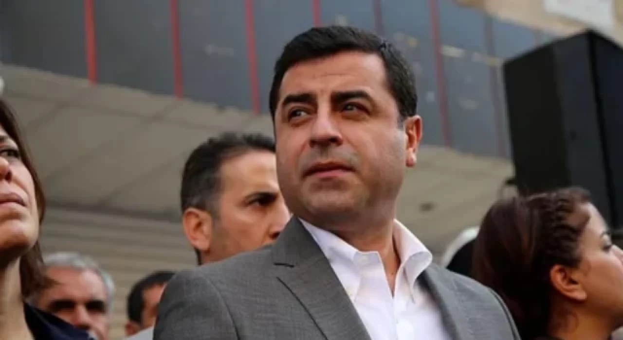 Demirtaş: Bu dolandırıcılara, sahtekârlara değil oyunuzu, günahınızı bile vermeyin