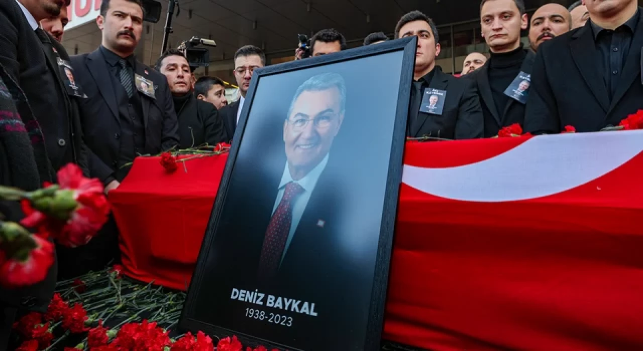 Deniz Baykal'a veda