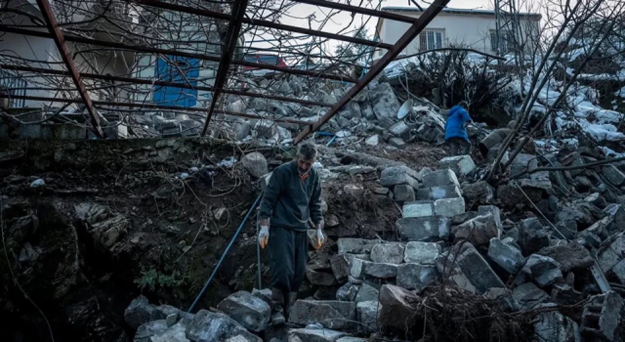 Deprem bölgesinde bazı GSM operatörleri 1 ay boyunca ücretsiz hizmet verecek