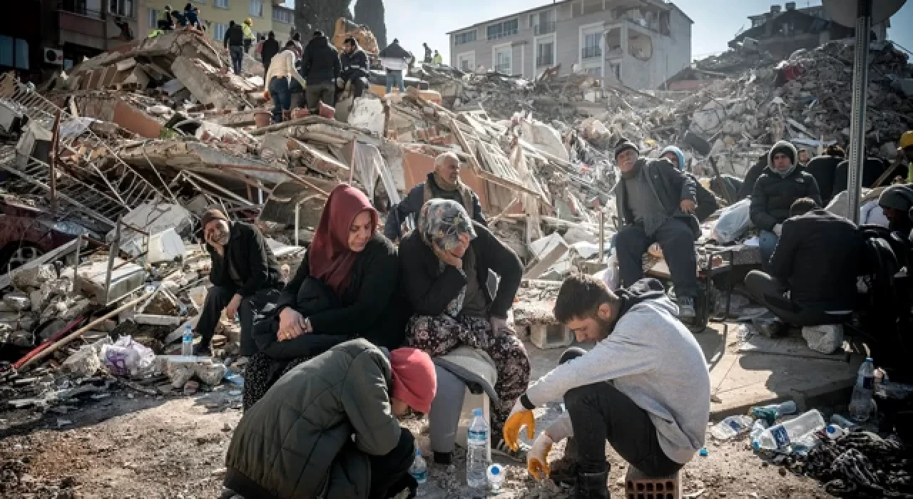 Deprem bölgesindeki yağma olaylarına karşı Adalet Bakanlığı'ndan genelge