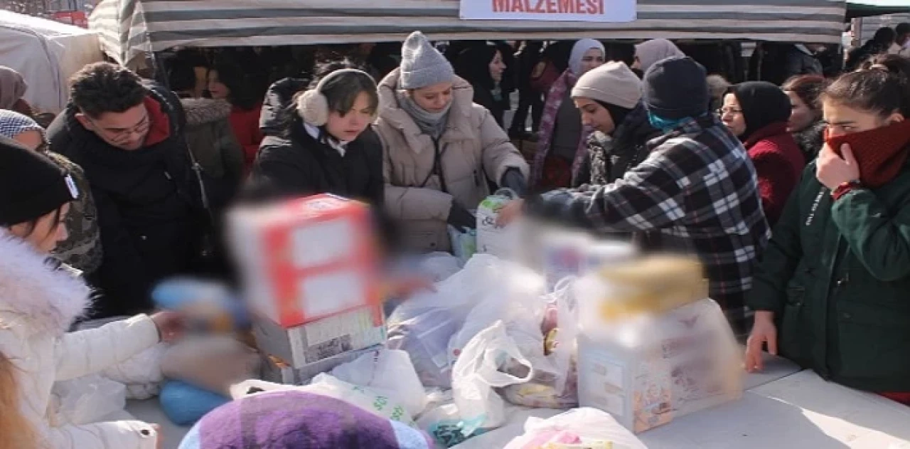 Karaman Belediye Başkanı Savaş Kalaycı, yardım kampanyasına katılan vatandaşlara teşekkür etti