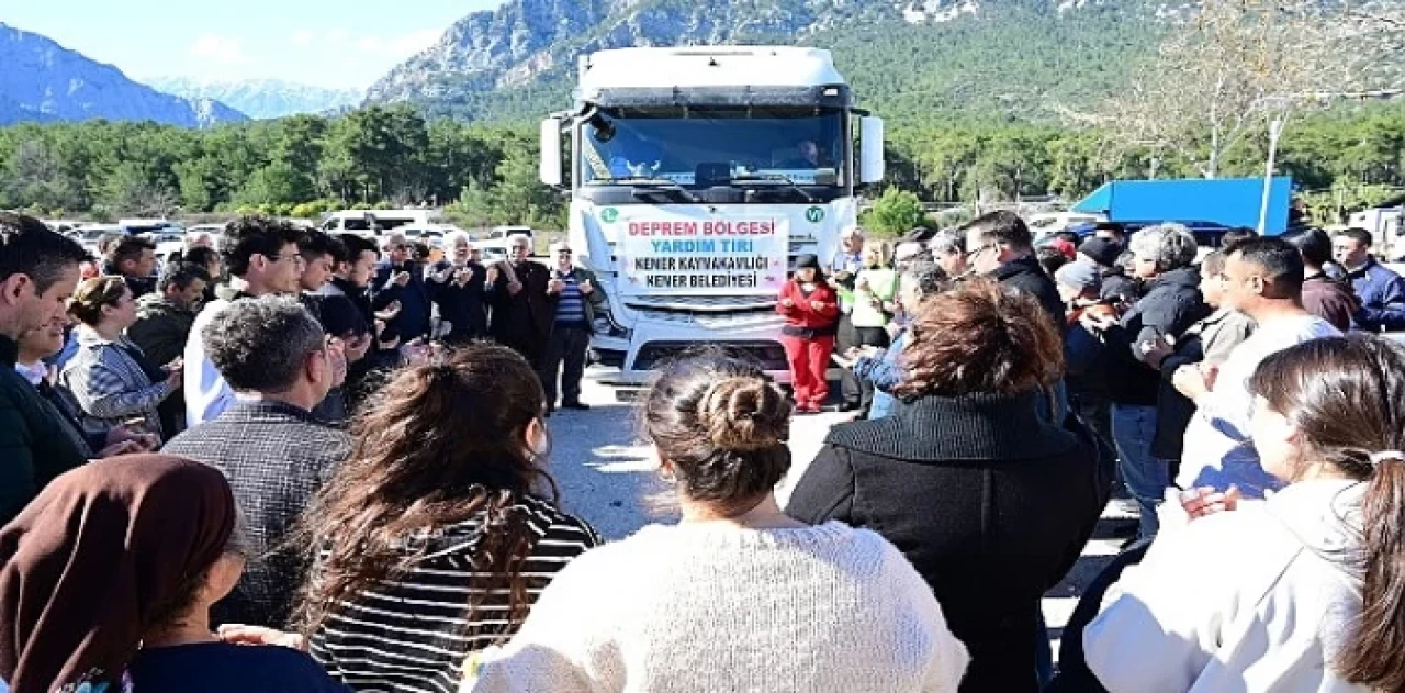 Kemer’den iki yardım tırı daha yola çıktı