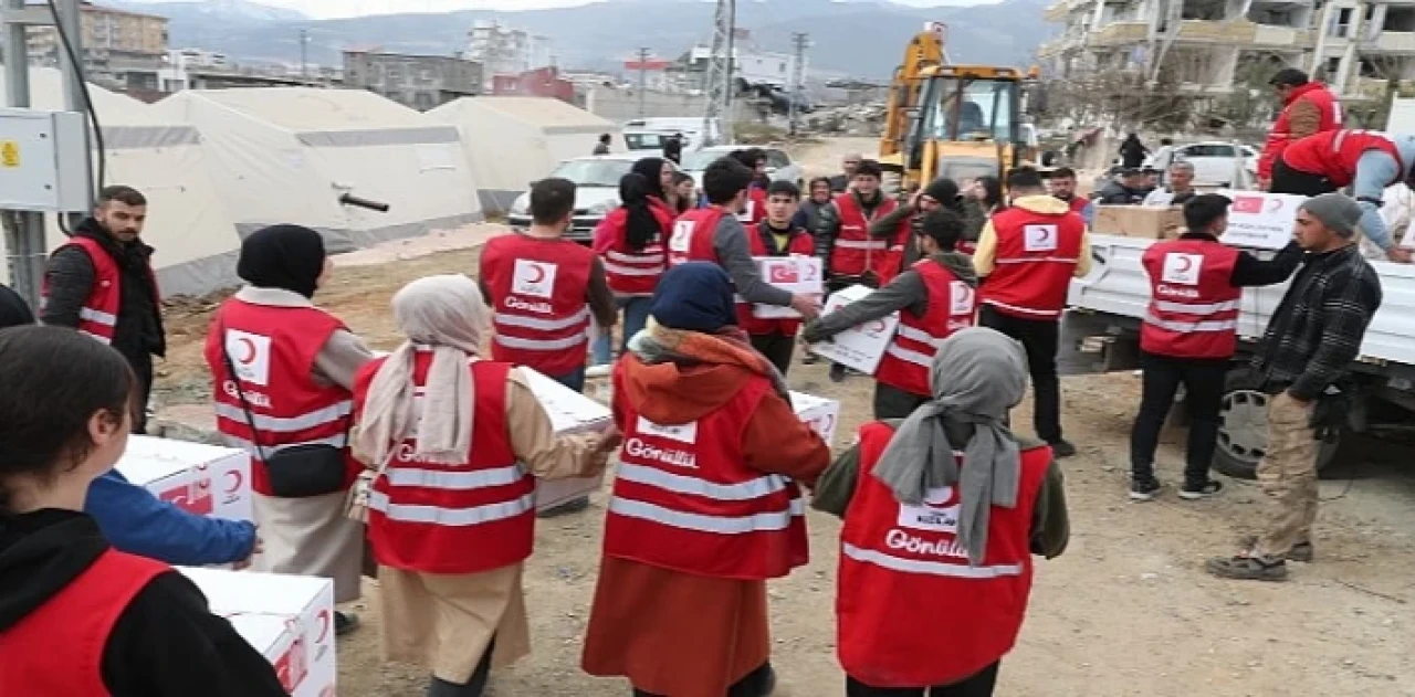 Kızılay Hijyen Malzemesi Dağıtımlarına Ağırlık Veriyor