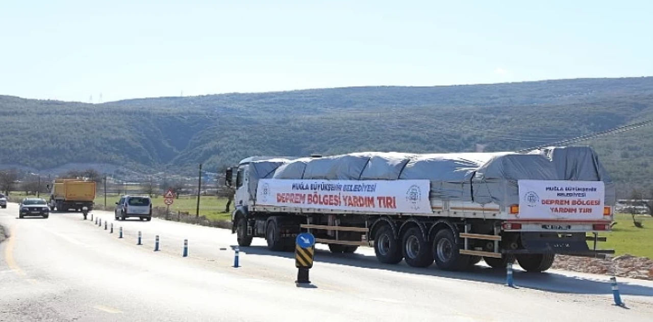 Muğla Büyükşehir Belediyesinin Yardım Tırları Yola Çıktı