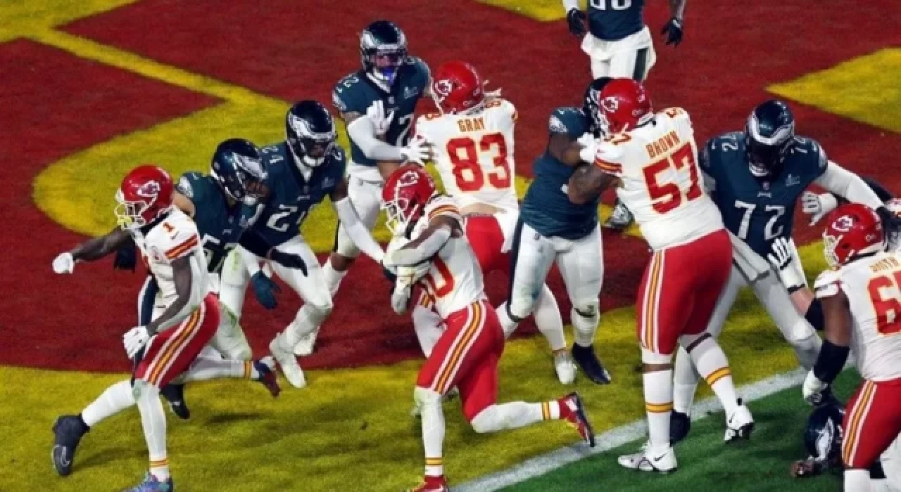 Super Bowl'da Kahramanmaraş depremleri anonsu yapıldı