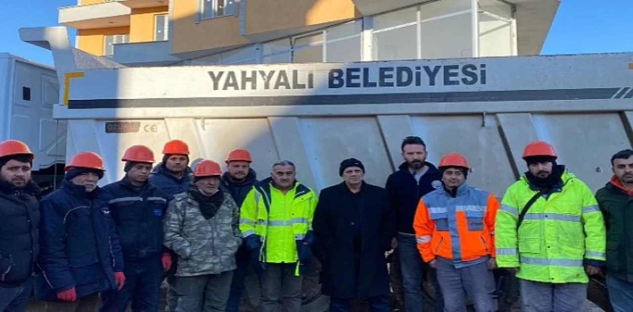 Yahyalı’dan Kahramanmaraş’a Hafriyat Temizliği İçin 24 Kamyon Gidiyor