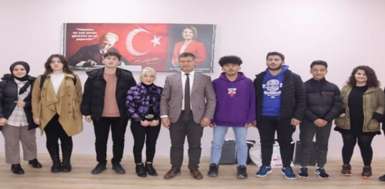 Afetzede öğrencilere sınava hazırlık kitabı İzmit’ten