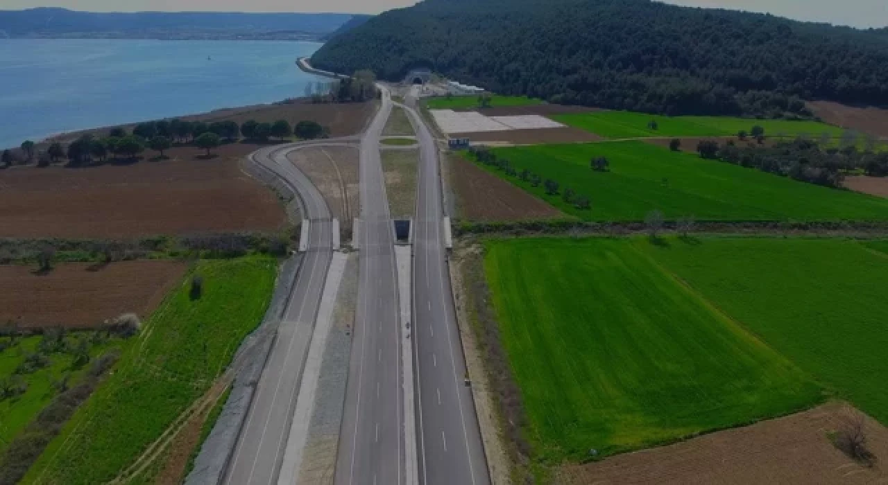 Bakan Karaismailoğlu: Gelibolu- Eceabat yolu yarın açılacak