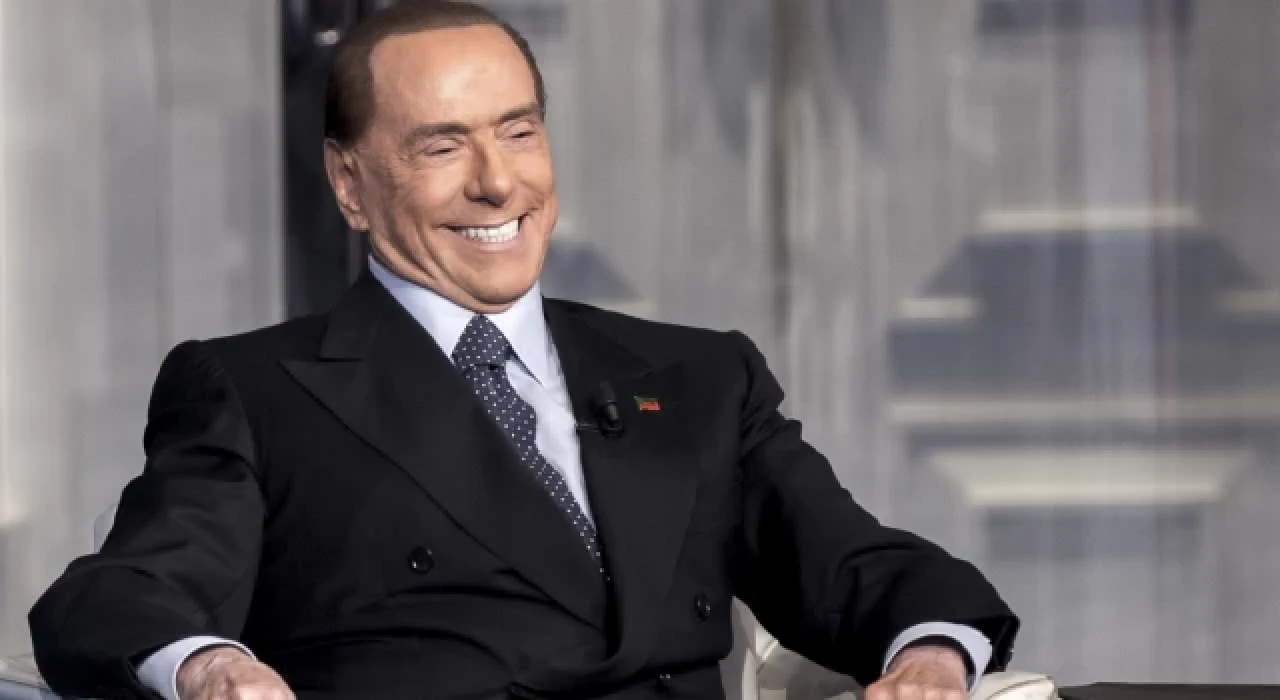 Berlusconi hastaneye kaldırıldı