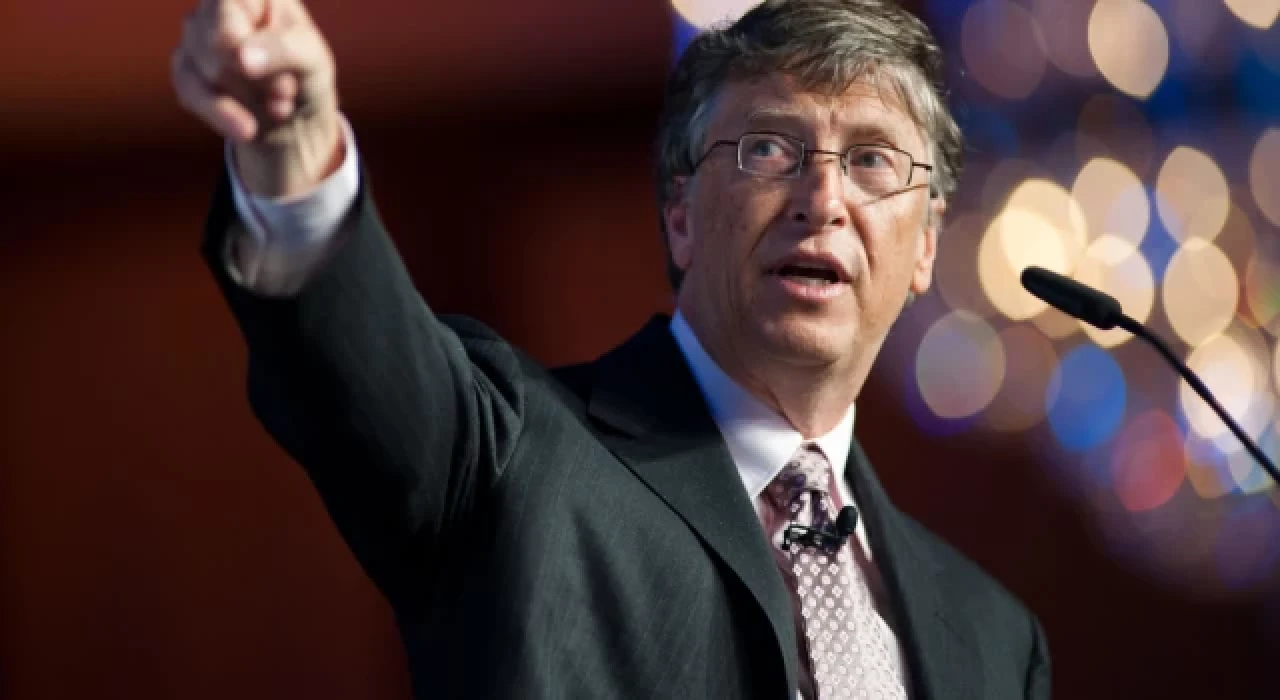 Bill Gates: Yapay zeka, son yıllardaki en önemli teknolojik gelişme