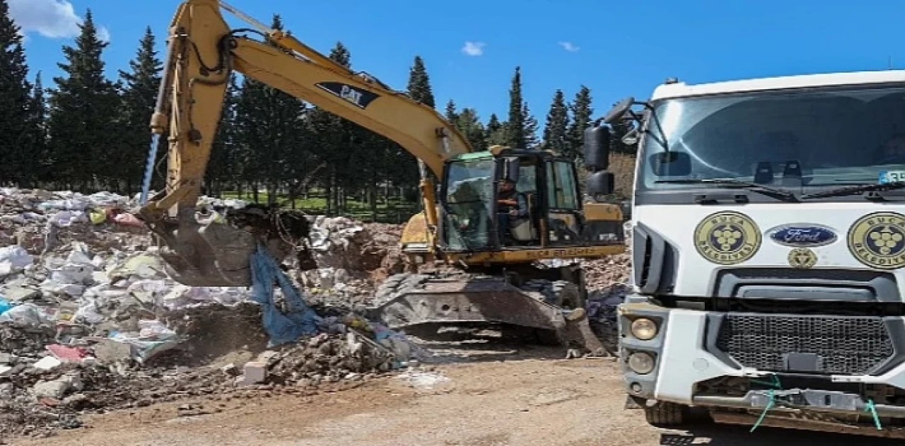 Buca Belediyesi’nden kaçak molozla mücadele