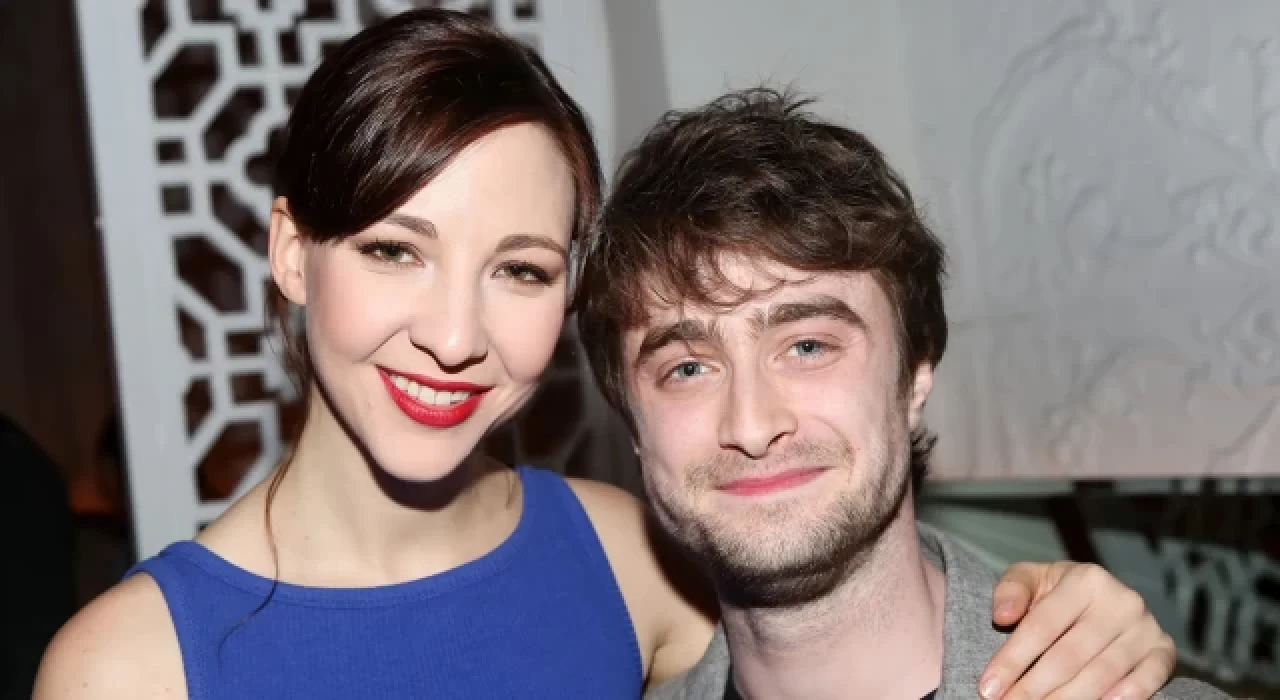 Harry Potter karakteri ile tanıdığımız Daniel Radcliffe ve partneri Erin Darke, ilk çocuklarını bekliyor