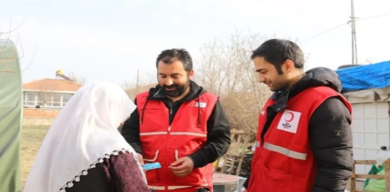 Kızılay’dan Afetzedelere 70 Milyon Değerinde Alışveriş Kartı