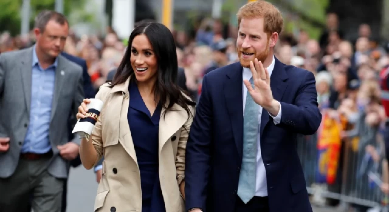 Kraliyet ailesinden Prens Harry ve Meghan'a tahliye emri