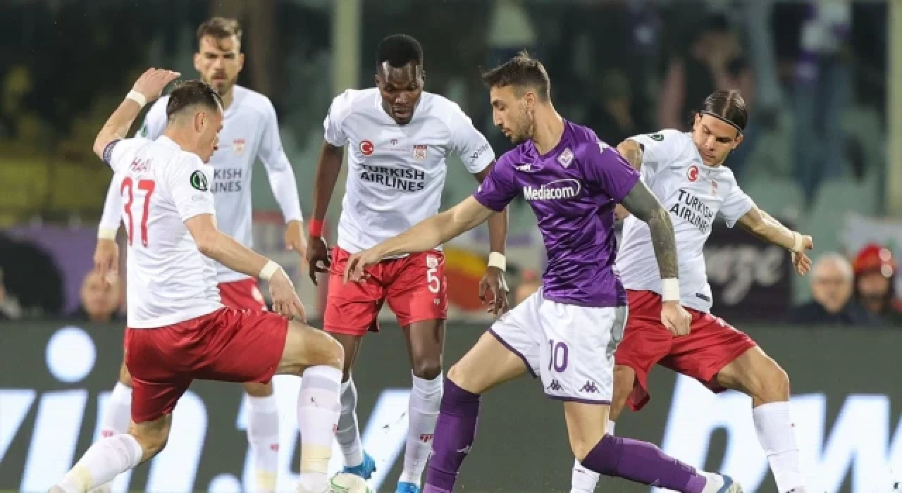 Sivasspor Fiorentina'ya 1-0 yenildi