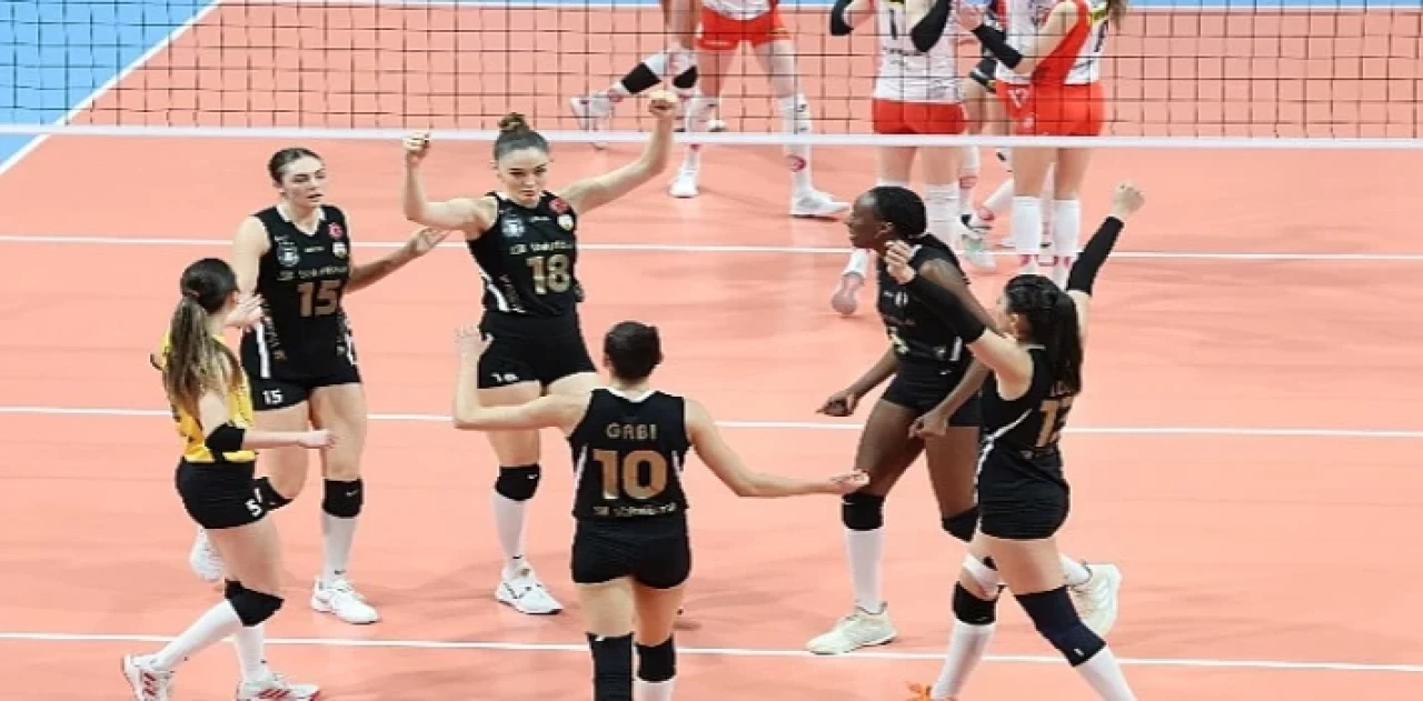 VakıfBank, CEV Şampiyonlar Ligi’nde çeyrek finalde