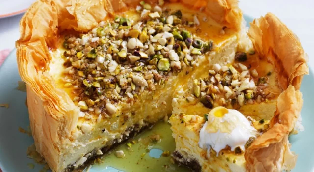 Baklava cheesecake nasıl yapılır? Baklava cheesecake tarifi ve püf noktası