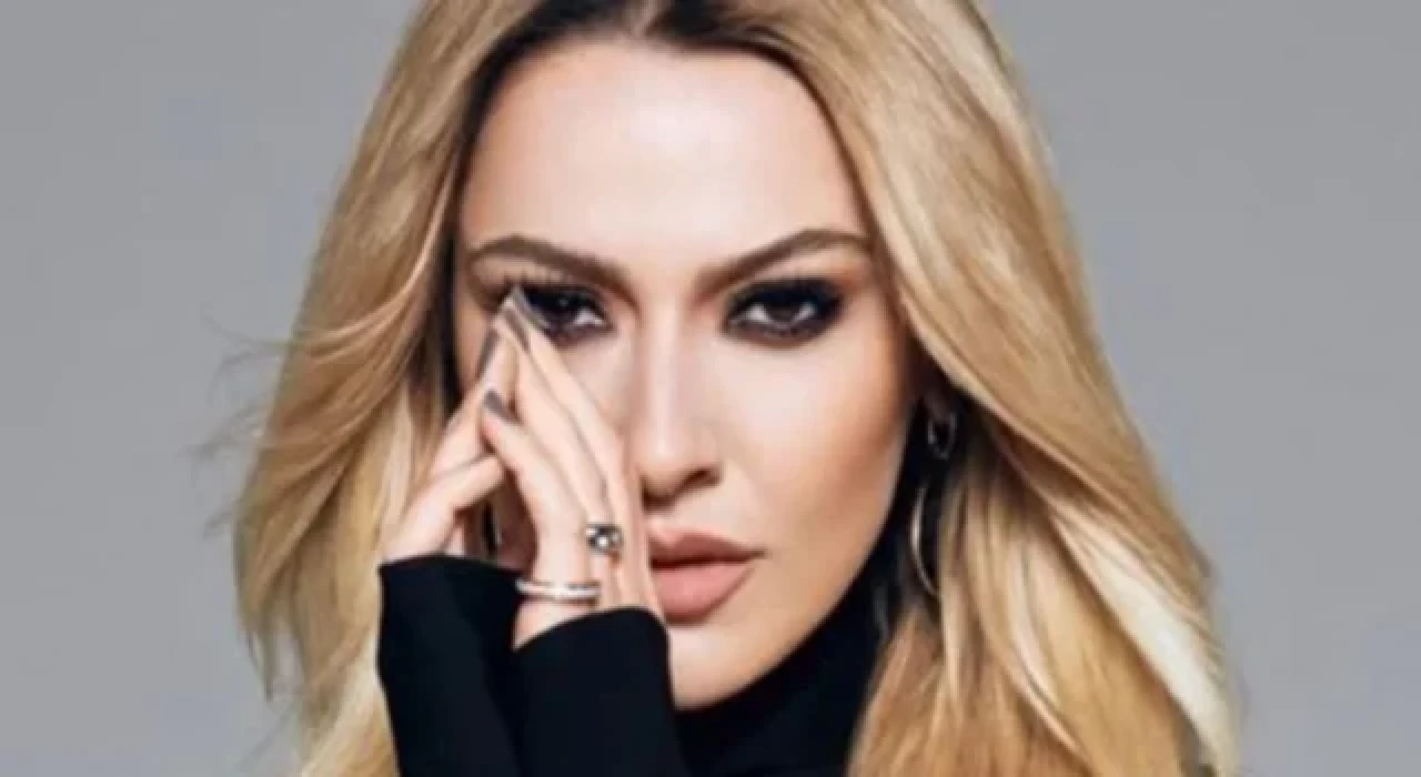 Hadise, Hatay'da depremzede çocuklarla buluştu