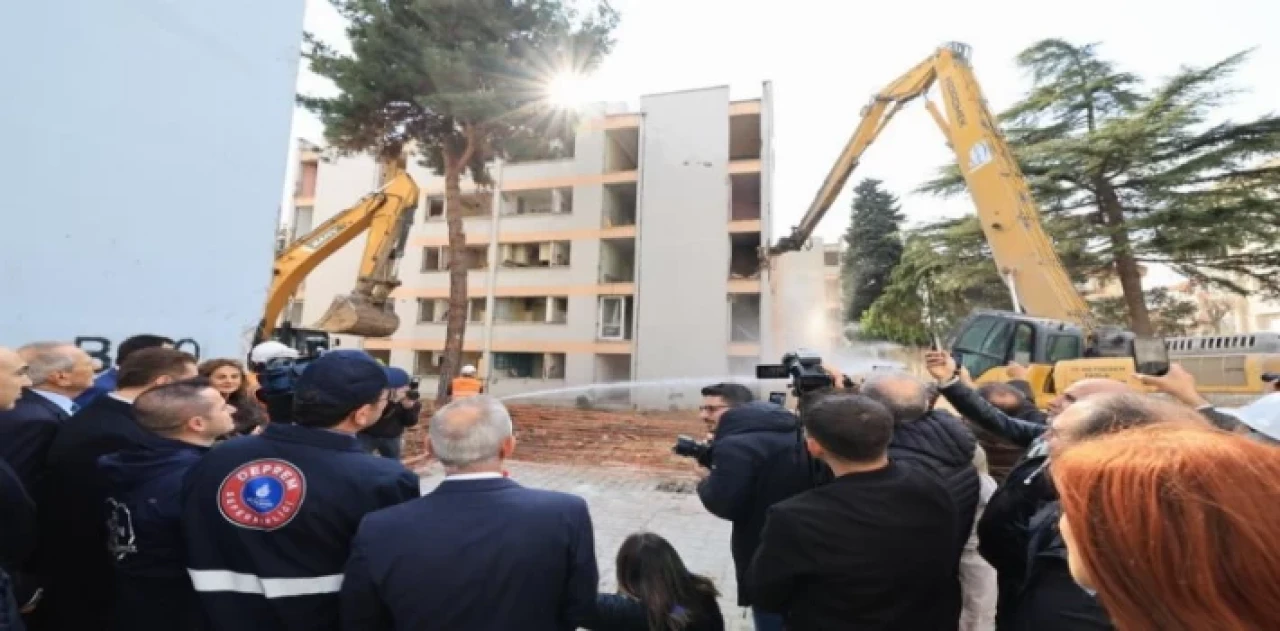 İstanbul’da yıkımlar devam ediyor