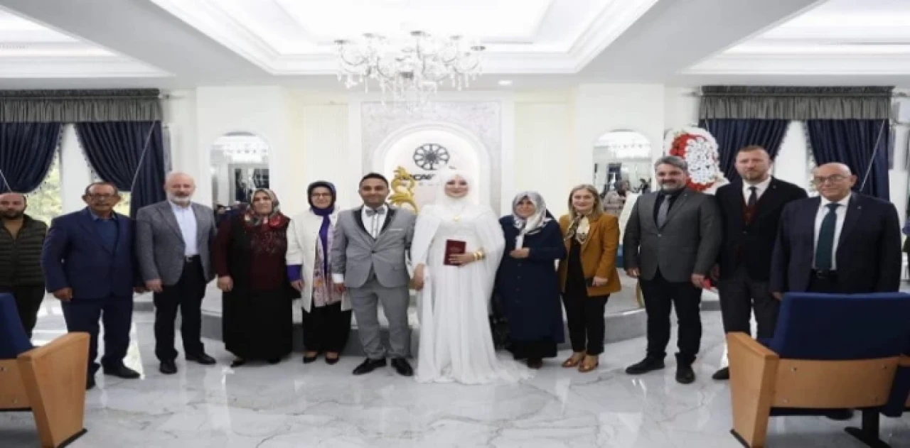 Kayseri Kocasinan’dan yeni çiftlere yeni salon