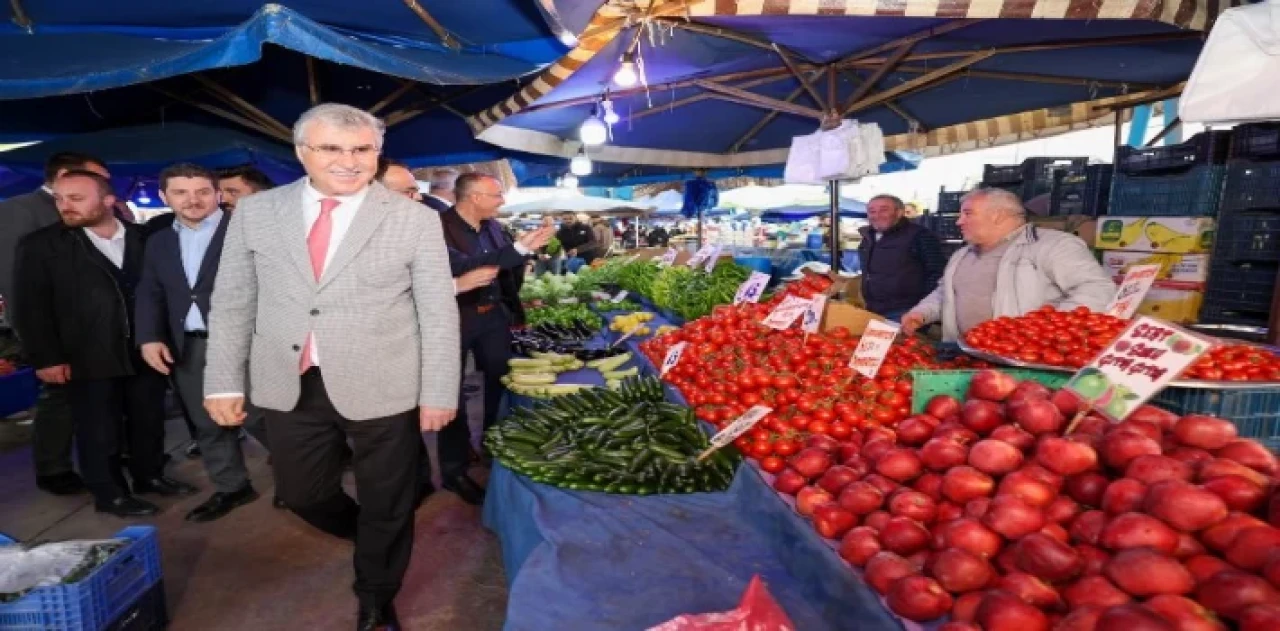 Sakarya’da Başkan Yüce çarşı-pazar saha çalışmasında