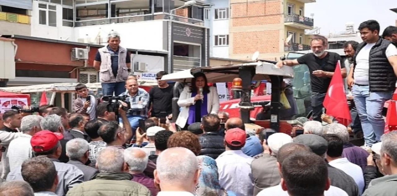 Aydın Büyükşehir Belediye Başkanı Özlem Çerçioğlu, Çine’de üreticilerle ve Çine Pazarı’nda vatandaşlarla bir araya geldi