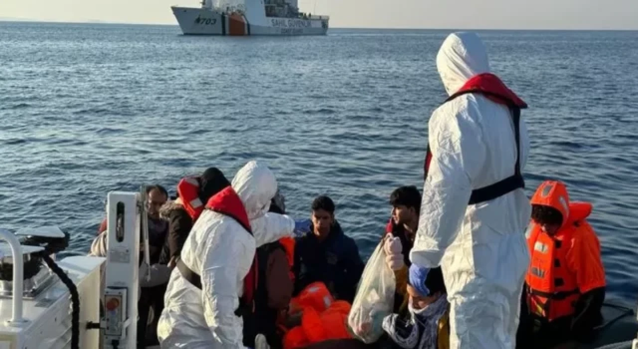 Çanakkale açıklarında düzensiz göçmen operasyonları