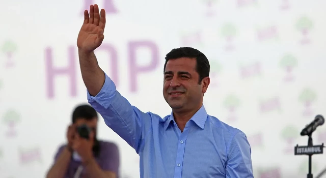 Demirtaş, gençlere sandıkta görev almaları için çağrıda bulundu