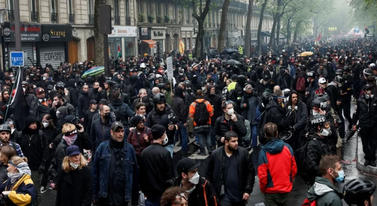 Fransa’daki 1 Mayıs protestolarının tablosu ortaya çıktı: 200 sivil ve gösterici ile 406 polis yaralandı