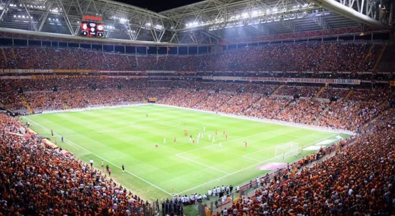 Galatasaray - Başakşehir maçı biletleri rekor sürede bitti