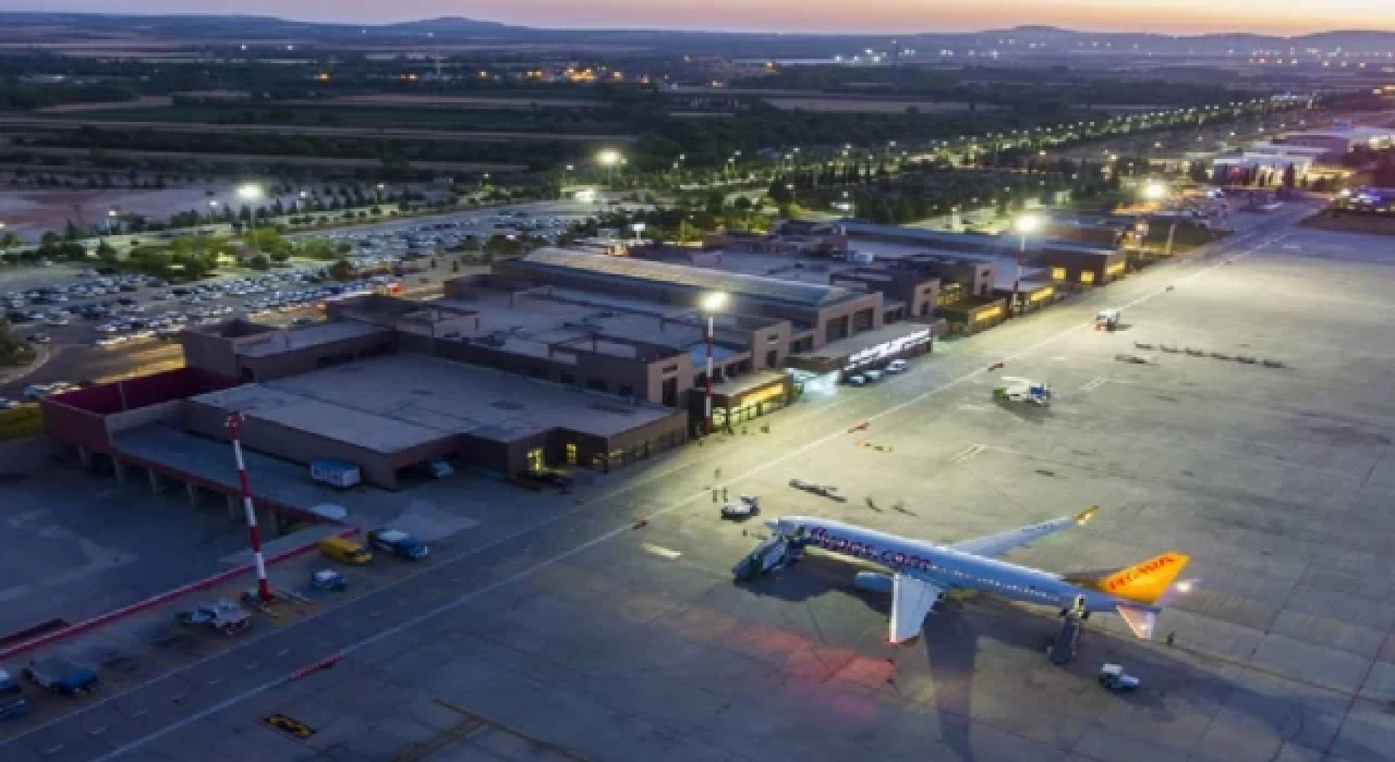 Gaziantep Havalimanı’nda uçuşlar yapılamıyor