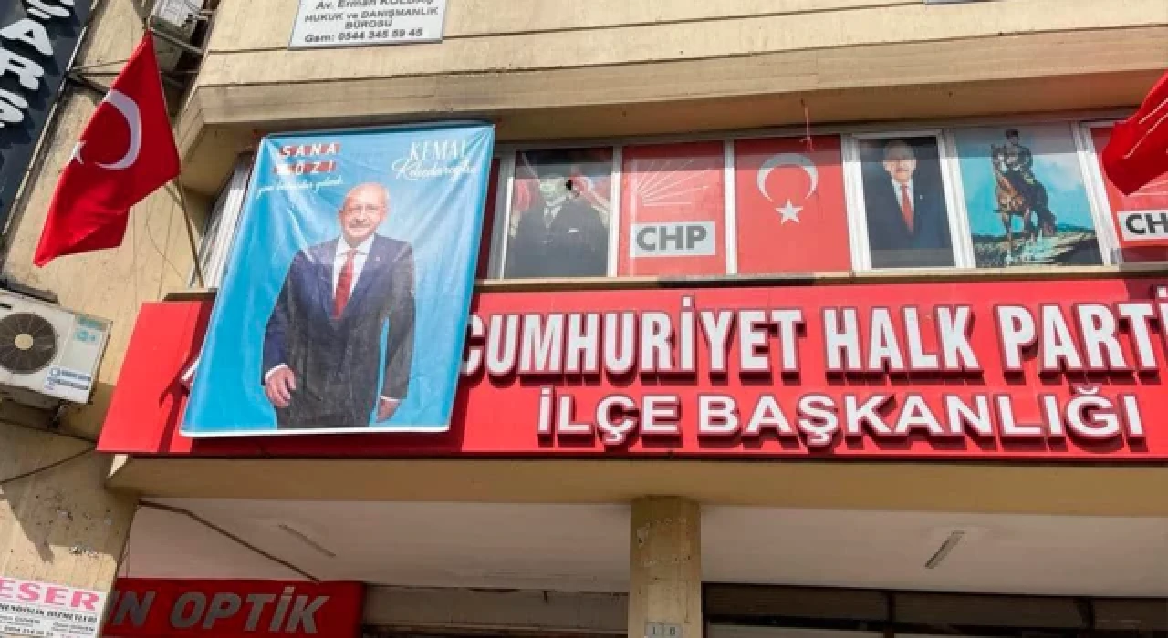 Giresun'un Bulancak ilçesinde CHP binasına taşlı saldırı düzenlendi