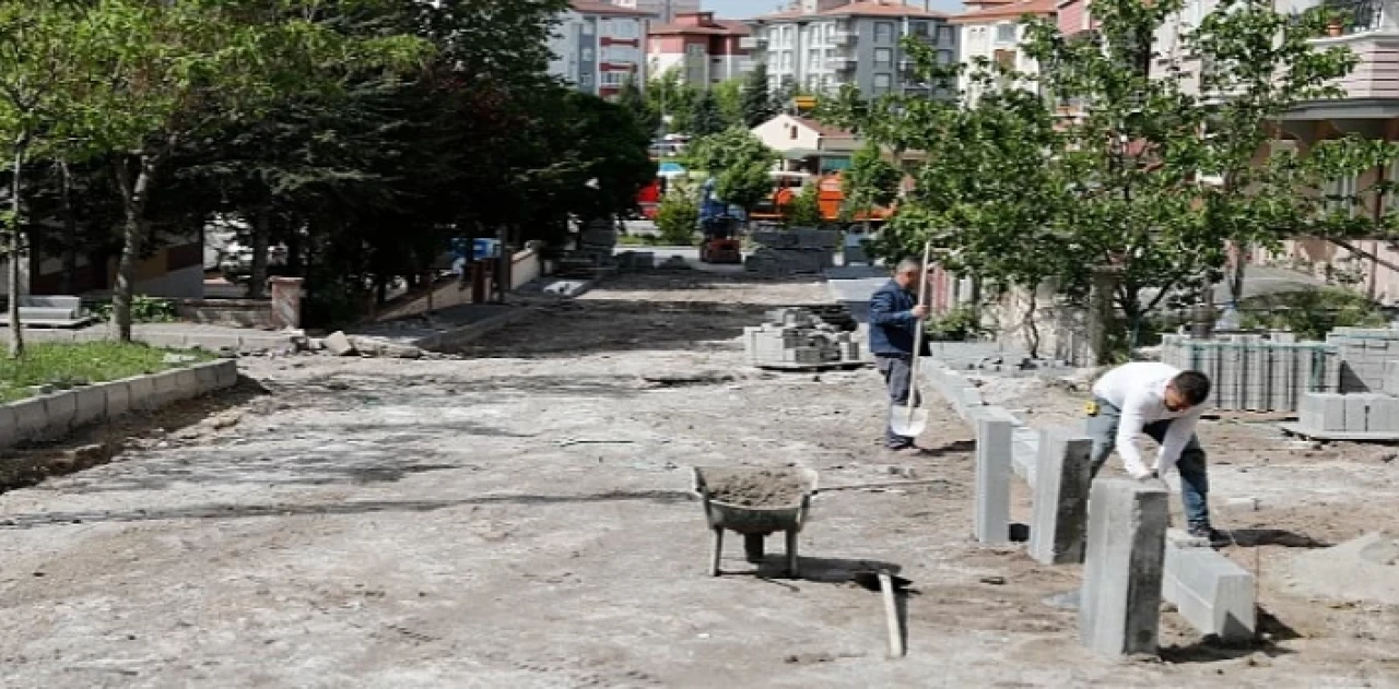 Güzelyurt Mahallesi’nde Bozulan Yollar ve Yaya Kaldırımları Yenileniyor