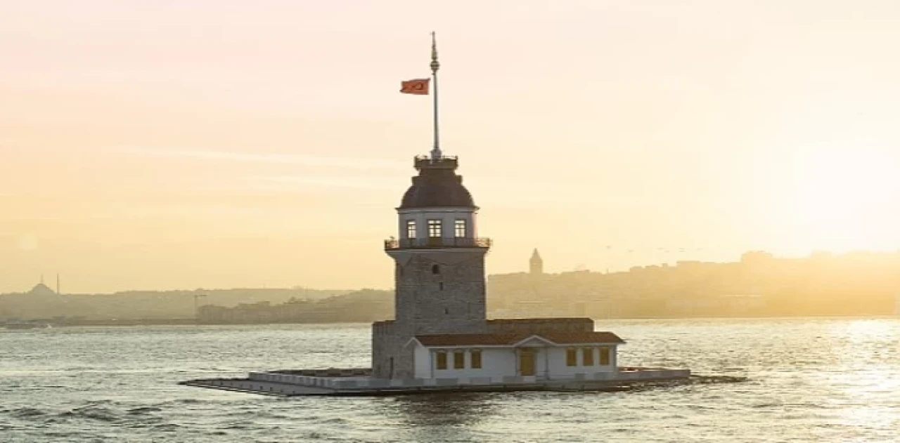 İstanbul Boğazı’nın incisi Kız Kulesi  11 Mayıs’ta kapılarını yeniden açıyor