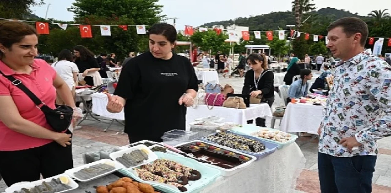 Kemer’de üreten ev hanımları kermesi yapıldı