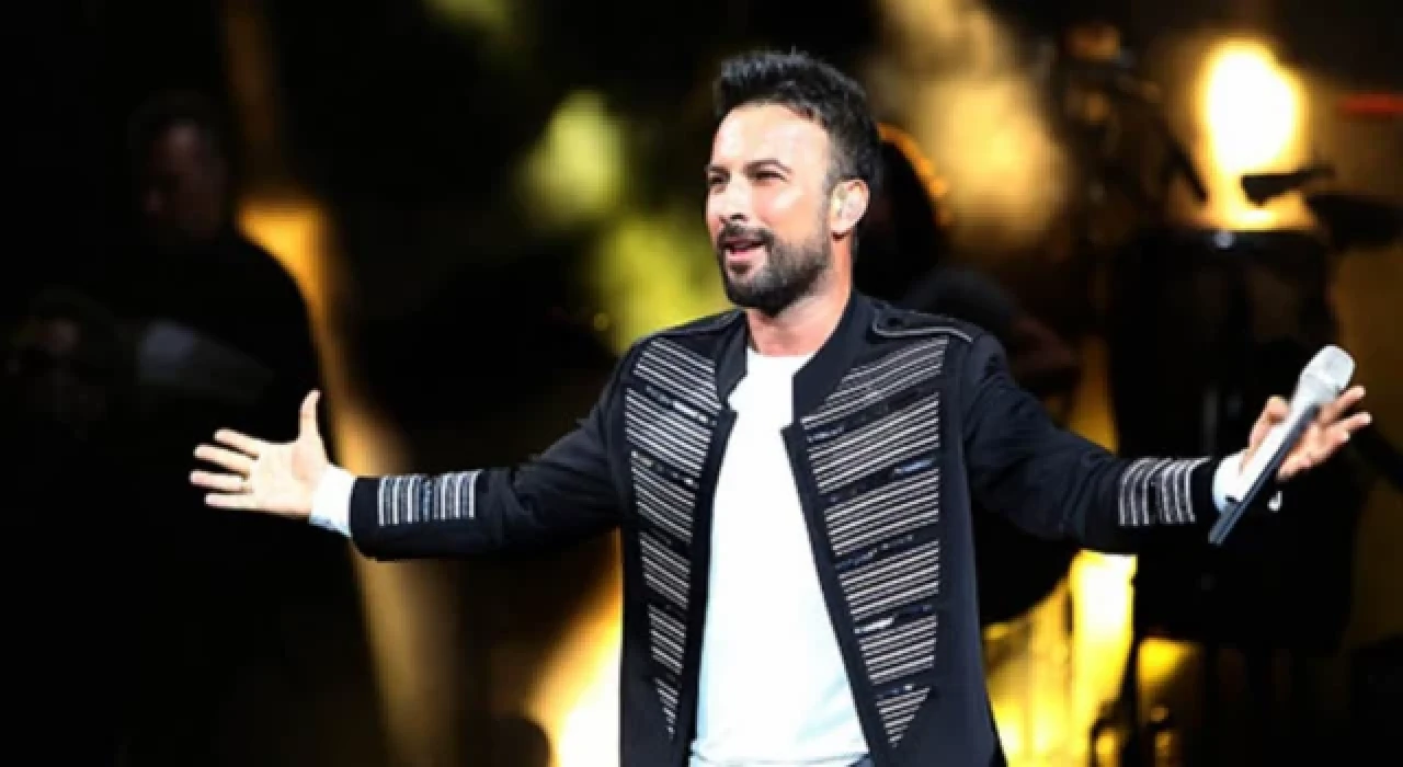 Megastar Tarkan, Almanya'da oyunu kullandı