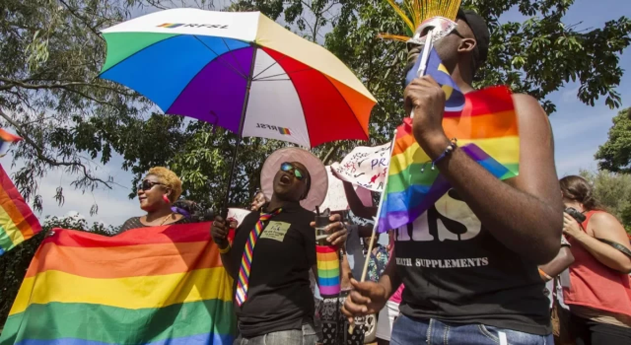 Uganda'da eşcinsellere idam cezası verilebilecek yasa onaylandı