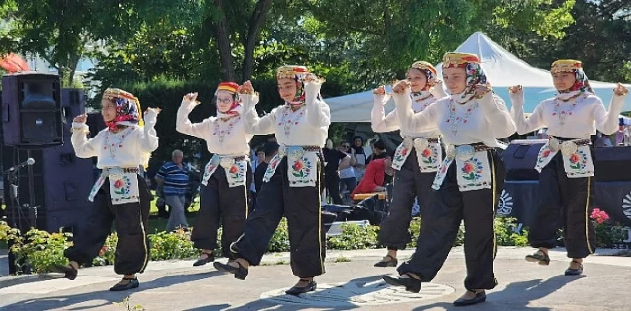 13. Bahar Şenliği Kavaklı Sahili Amfi’de başladı