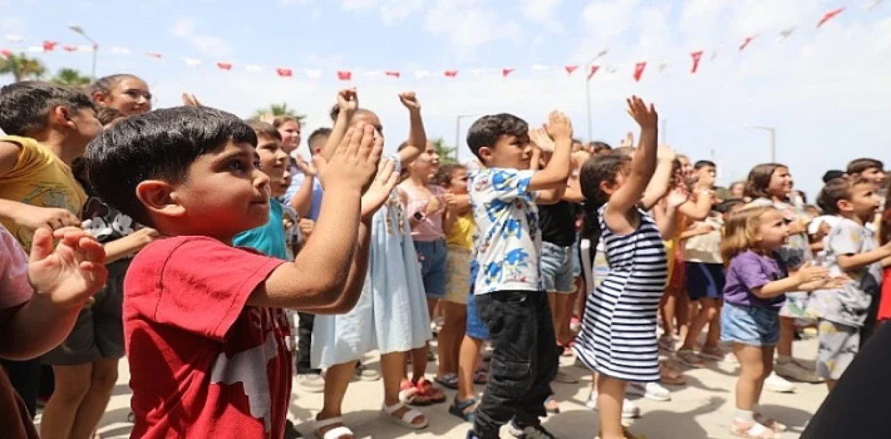 Antalya Büyükşehir’den yaz çocuk şenlikleri