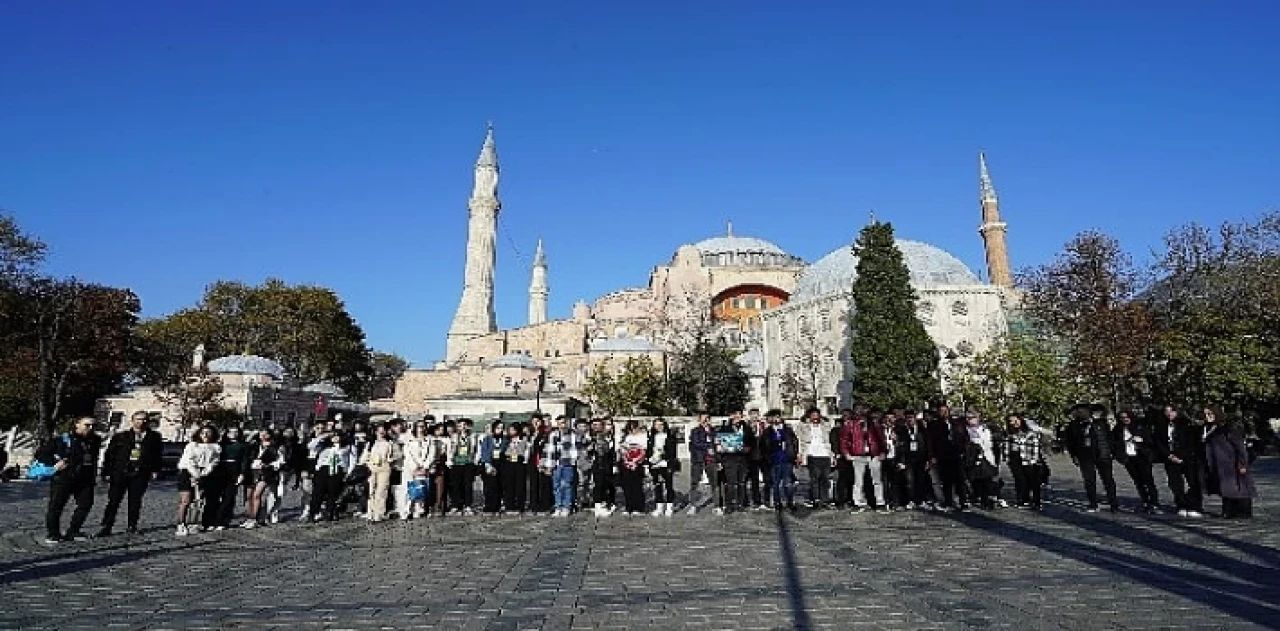 Başkan Altay: “Gençlerimiz İki Başkent Arasında Gönül Köprüsü Kurdu”