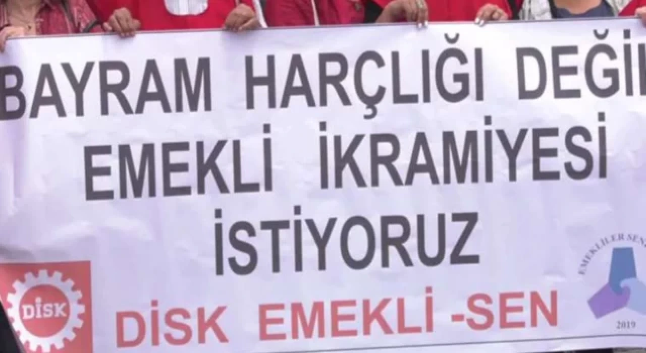 Emeklilerden 'ikramiye ve maaş iyileştirmesi' eylemi