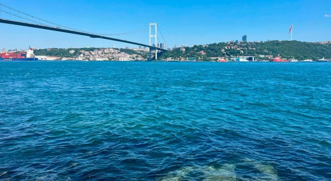 İmamoğlu, Kurban Bayramı etkisindeki İstanbul Boğazı'nın 'öncesi ve sonrası'nı paylaştı