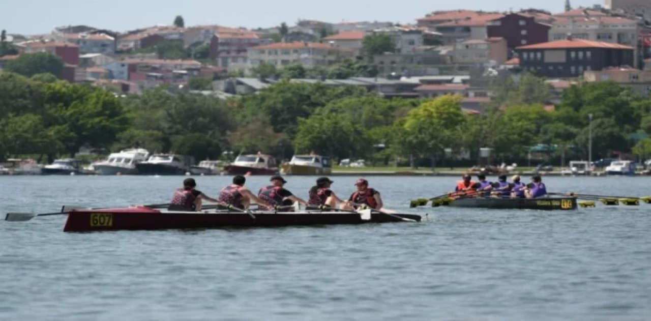 İstanbul’da ’Haliç Su Sporları’na renkli açılış