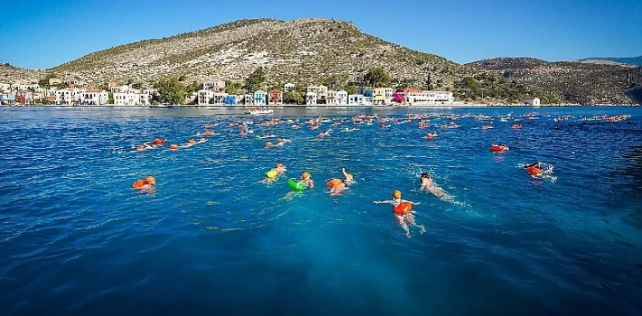 Kaş’ın Yunanistan’a en yakın kara parçası Megisti/Meis Adası’ndan başlayan yarış Kaş’ta sona erdi