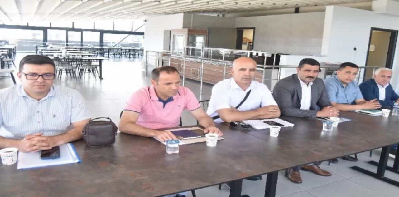 Manisa’da mezarlık sorumlularıyla bayram öncesi istişare