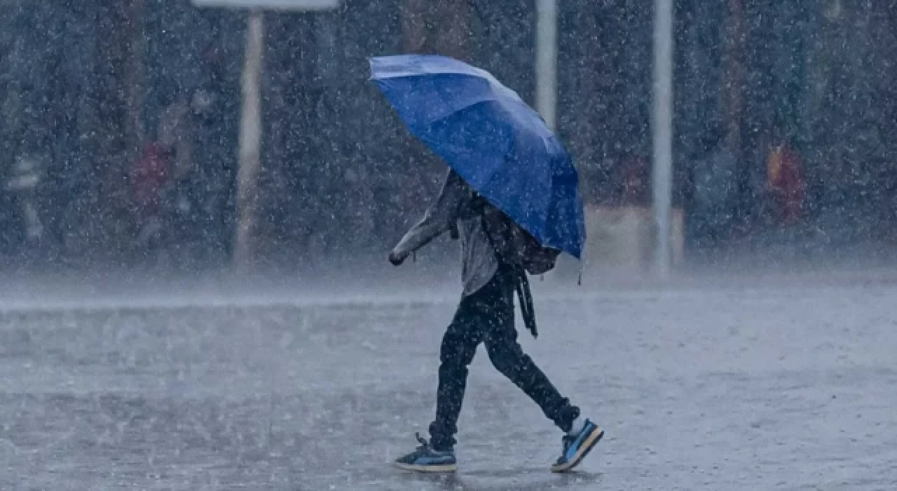 Meteoroloji, İstanbul dahil çok sayıda ili saat vererek uyardı