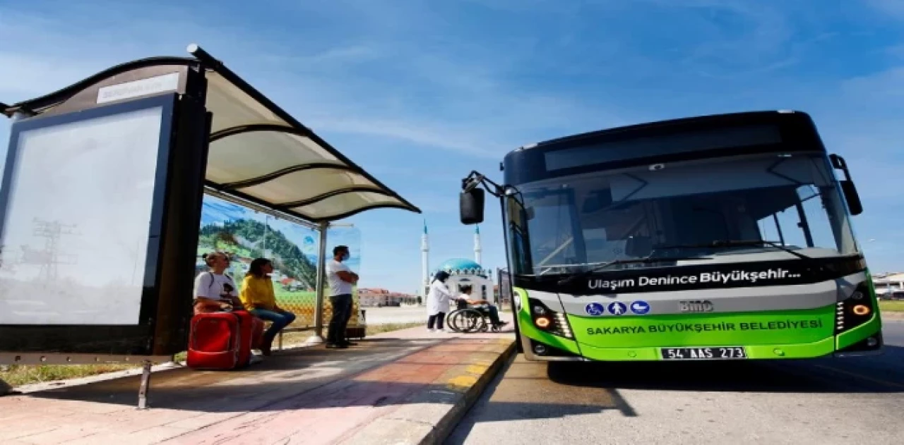 Sakarya’da 102. yıl etkinliklerine ücretsiz sefer