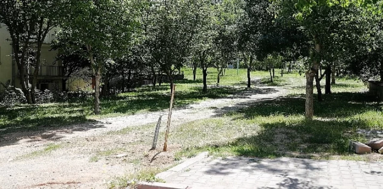 2000 Evler mahallesi’nde bulunan 2 park daha yenileniyor 