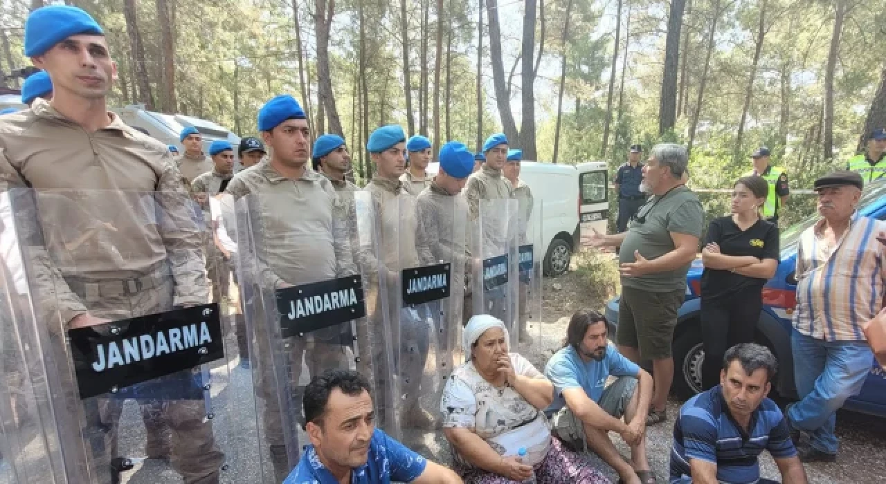 Akbelen Ormanı’nda ağaçların kesilmesine karşı çıkanlara jandarma müdahalesi