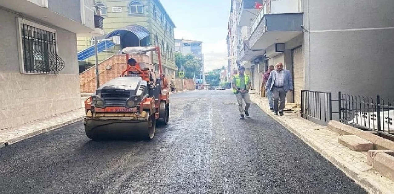 Başkan Sandıkçı, “Sosyal donatı alanları, güvenli ve konforlu yollarla Canik’in değerine değer katıyoruz”